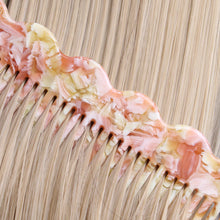 Lade das Bild in den Galerie-Viewer, Signature Wide Tooth Comb from Peignee Paris