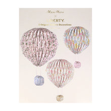 Lade das Bild in den Galerie-Viewer, Meri Meri X Liberty London Origami Balloon Decorations