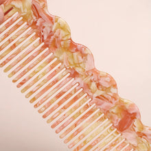 Lade das Bild in den Galerie-Viewer, Signature Wide Tooth Comb from Peignee Paris