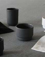 Lade das Bild in den Galerie-Viewer, Cappucino Cup Tasse "Column" Archive Studio