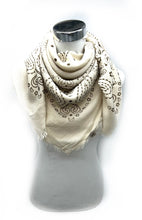 Lade das Bild in den Galerie-Viewer, Square Wool Scarf Schal Tuch Bandana Paisley
