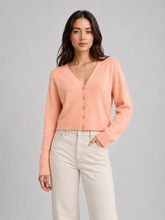 Lade das Bild in den Galerie-Viewer, Classic Cropped Cardigan Strickjacke Cashmere Blend Lily
