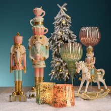 Lade das Bild in den Galerie-Viewer, Pink Mint Nutcracker Teacups Nussknacker Large 50 cm
