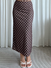 Lade das Bild in den Galerie-Viewer, Stretchy Midi Skirt Rock Polka Dot Trina
