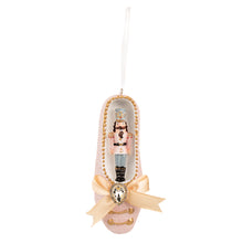 Lade das Bild in den Galerie-Viewer, Pink Nutcracker in a Ballet Shoe Bow Ballett Nussknacker Deko Anhänger
