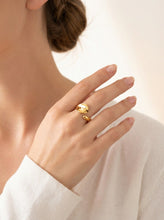 Lade das Bild in den Galerie-Viewer, Ring Teardrop Mia

