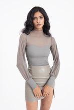 Lade das Bild in den Galerie-Viewer, Balloon Sleeve Sheer Blouse Top &quot;Leila&quot;
