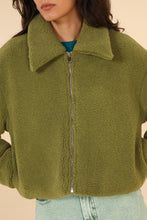 Lade das Bild in den Galerie-Viewer, Fluffy Teddy Jacket Jacke Matcha Green
