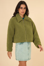 Lade das Bild in den Galerie-Viewer, Fluffy Teddy Jacket Jacke Matcha Green
