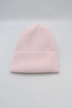 Lade das Bild in den Galerie-Viewer, Classic Beanie Mütze Angora &quot;Copenhagen&quot;
