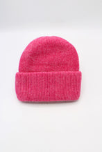 Lade das Bild in den Galerie-Viewer, Classic Beanie Mütze Angora &quot;Copenhagen&quot;
