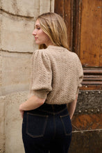 Lade das Bild in den Galerie-Viewer, Short Balloon Sleeve Wool Cardigan Jäckchen
