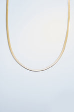 Lade das Bild in den Galerie-Viewer, Snake Sleek Necklace Kette
