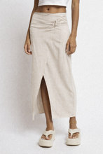 Lade das Bild in den Galerie-Viewer, Linen Blend Skirt with Slit Leinen Rock Leonie
