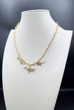 Lade das Bild in den Galerie-Viewer, Kette Chunky Chain Charm Necklace &quot;Libelle Pearl&quot;
