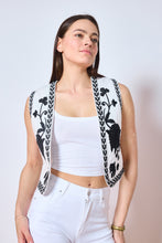 Lade das Bild in den Galerie-Viewer, Embroidered Bohemian Vest Weste Sarah
