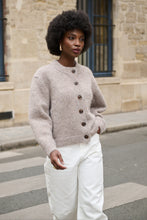 Lade das Bild in den Galerie-Viewer, Oversized Wool Cardigan Jäckchen Zayne
