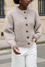 Lade das Bild in den Galerie-Viewer, Oversized Wool Cardigan Jäckchen Zayne
