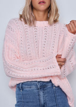 Lade das Bild in den Galerie-Viewer, Knit Sweater Pullover Lochmuster Daphne
