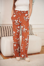 Lade das Bild in den Galerie-Viewer, Floral Print Wide Leg Pants Hose &quot;Lotta&quot;
