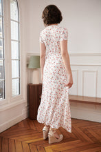 Lade das Bild in den Galerie-Viewer, Floral Wrap Dress Wickelkleid &quot;Scarlett&quot;
