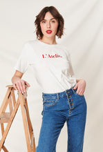 Lade das Bild in den Galerie-Viewer, T-Shirt &quot;L´Atelier&quot;
