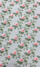 Lade das Bild in den Galerie-Viewer, Baggy Jeans Floral Print Emilia
