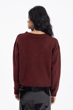 Lade das Bild in den Galerie-Viewer, V Neck Sweater Pullover &quot;Zina&quot;
