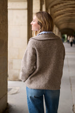 Lade das Bild in den Galerie-Viewer, Oversized Fluffy Wool Trucker Sweater Quarter Zip Pullover
