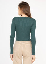 Lade das Bild in den Galerie-Viewer, Knit Cropped Sweater Gold Buttons Jillian
