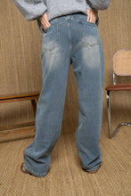 Lade das Bild in den Galerie-Viewer, Embroidered Jeans Denim Hose &quot;Leonie&quot;
