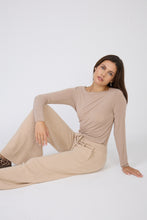Lade das Bild in den Galerie-Viewer, Second Skin Cashmere Blend Sheer Longsleeve Shirt

