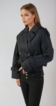 Lade das Bild in den Galerie-Viewer, Short Cropped Trenchcoat Jacke Fiona
